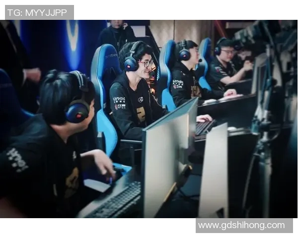 esports数据电竞比分分析RNG边路渗透策略与战术解析助力团队胜利 esports数据电竞比分分析RNG边路渗透策略与战术解析助力团队胜利